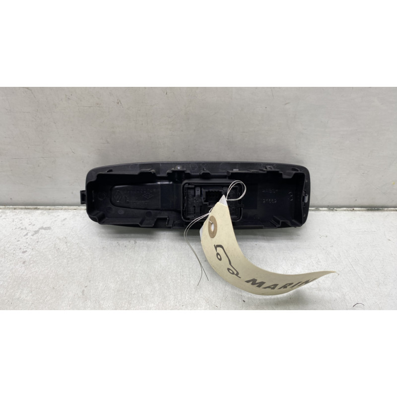 Interrupteur de leve vitre arriere droit RENAULT SCENIC 4 Photo n°1