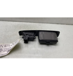 Interrupteur de leve vitre arriere droit NISSAN QASHQAI 1