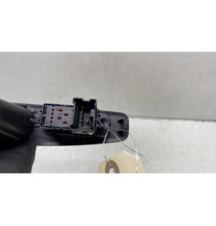 Interrupteur de leve vitre arriere droit NISSAN QASHQAI 1