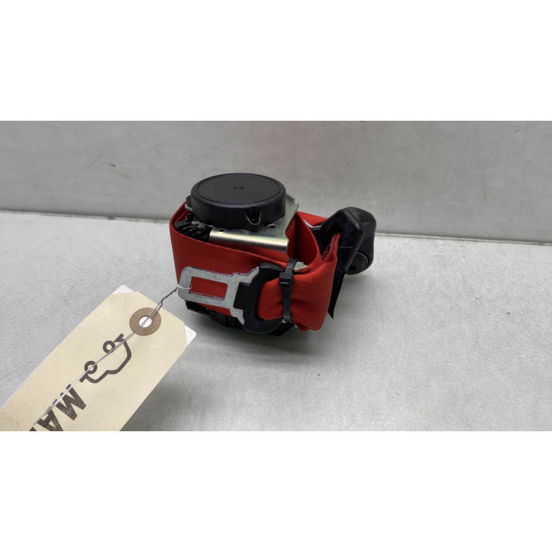 Ceinture arriere centrale RENAULT CLIO 4 Photo n°2