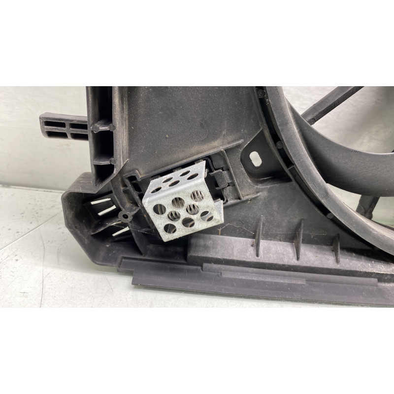 Moto ventilateur radiateur RENAULT CLIO 4 Photo n°2