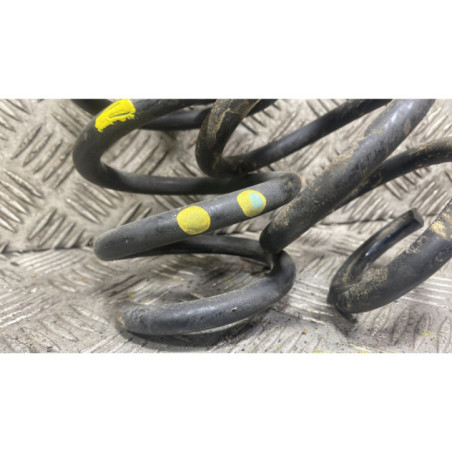 Ressort de suspension arriere droit RENAULT CLIO 4