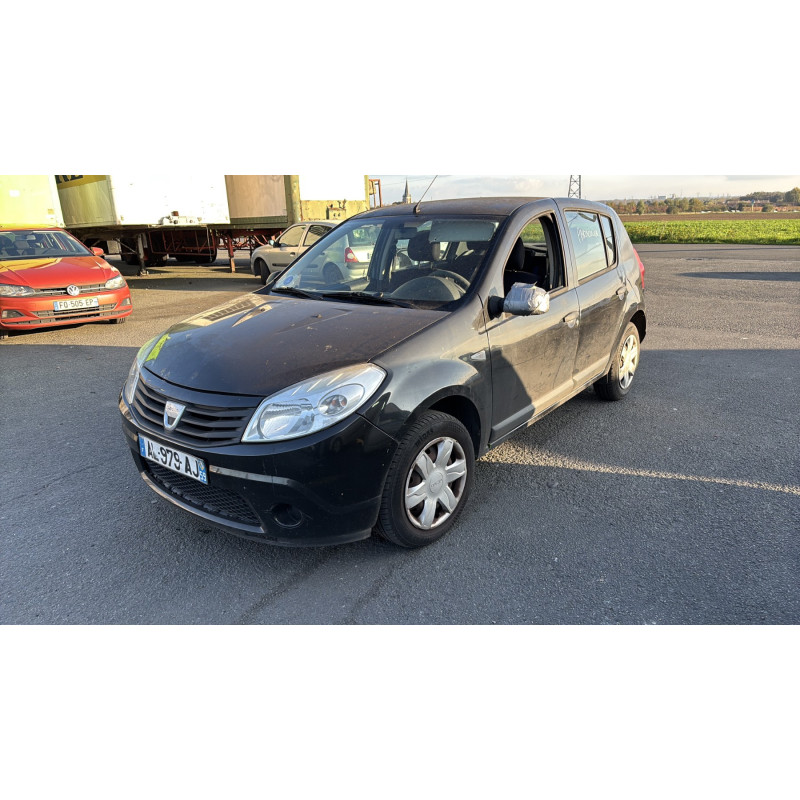 Calandre DACIA SANDERO 1 Photo n°5