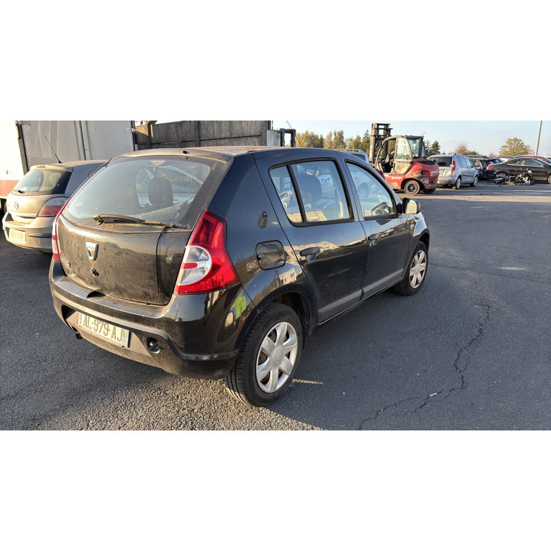 Calandre DACIA SANDERO 1 Photo n°7