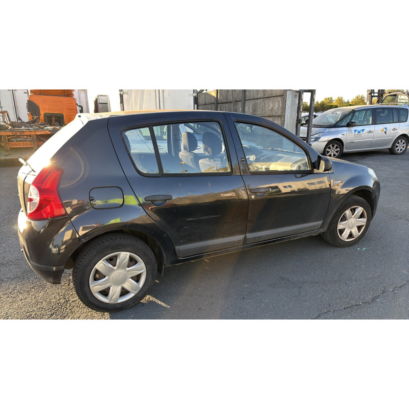 Calandre DACIA SANDERO 1 Photo n°10