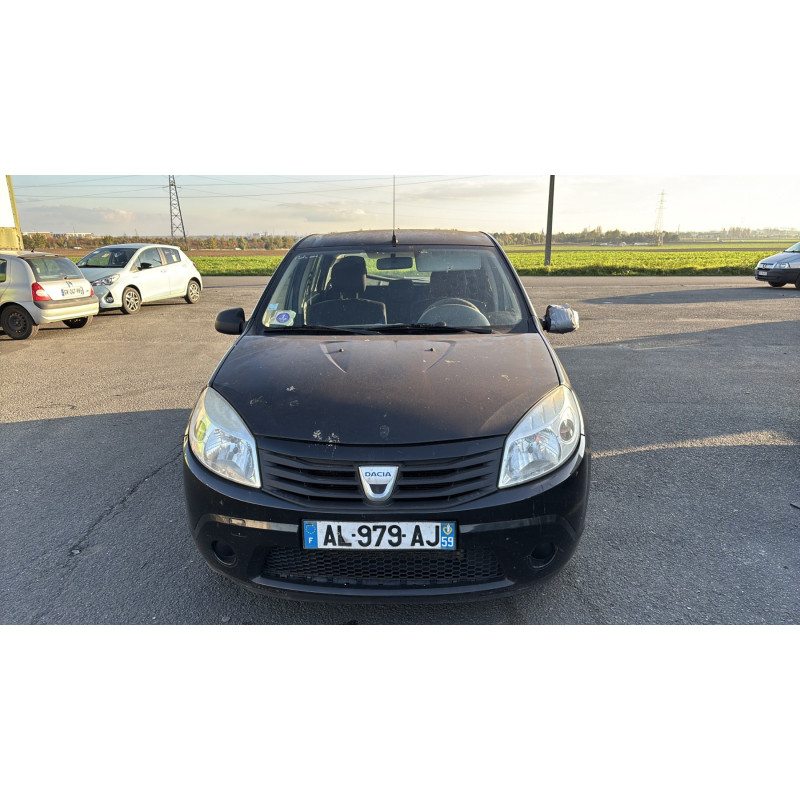 Calandre DACIA SANDERO 1 Photo n°12