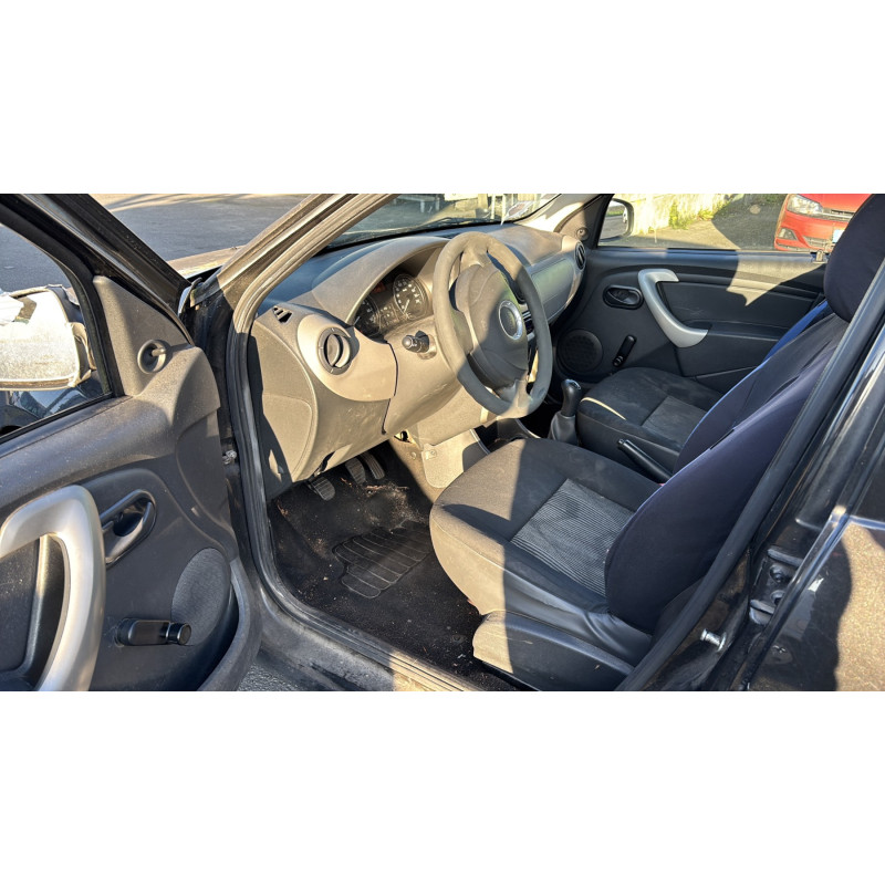 Calandre DACIA SANDERO 1 Photo n°13