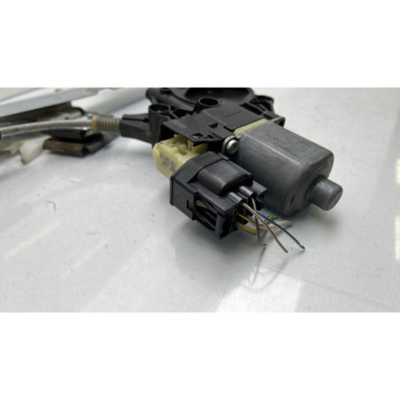 Leve vitre electrique avant droit FORD FIESTA 6
