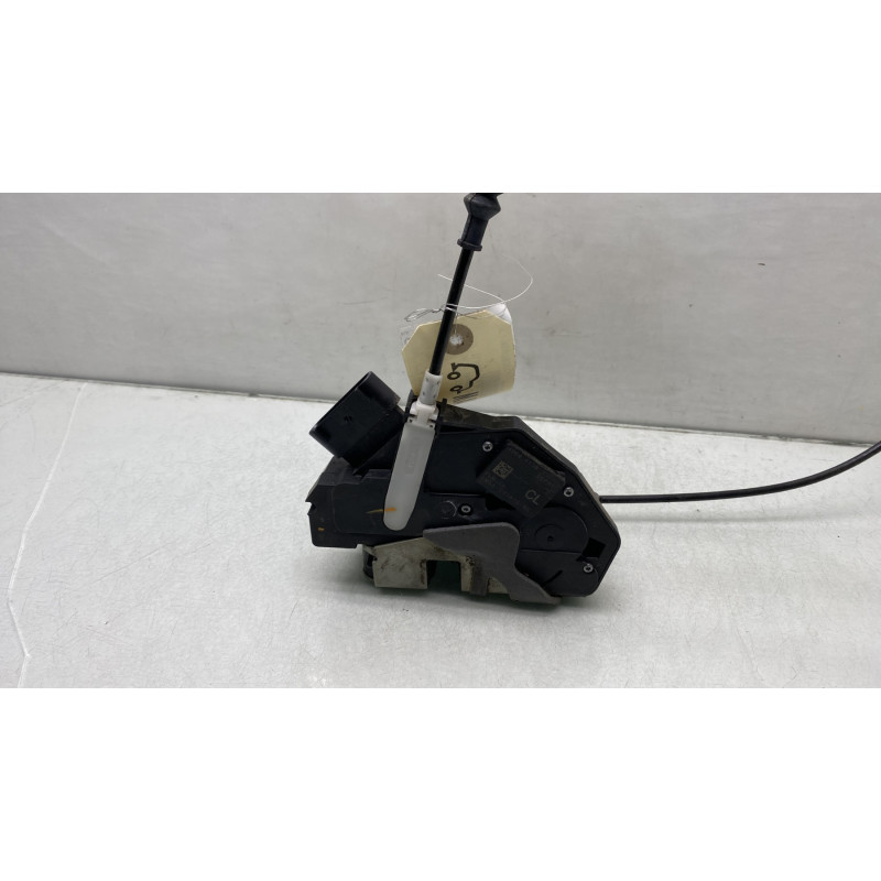 Serrure avant droit FORD FIESTA 6 Photo n°3