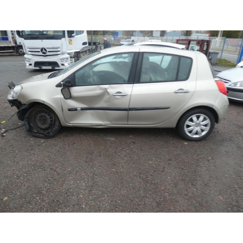Porte arriere gauche RENAULT CLIO 3 Photo n°10