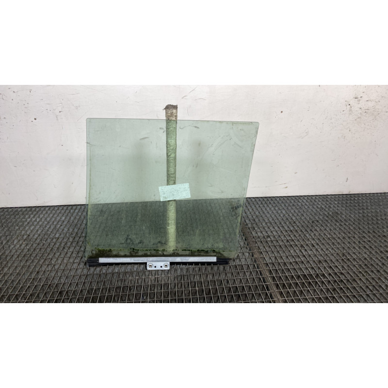 Vitre arriere droit RENAULT SUPER 5 Photo n°4