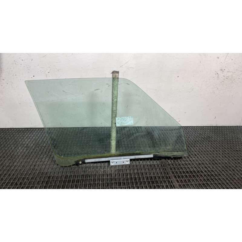 Vitre avant gauche RENAULT SUPER 5 Photo n°4