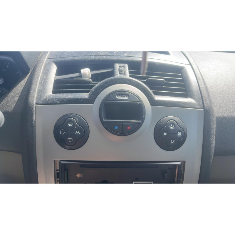 Boitier UCH RENAULT MEGANE 2 Photo n°12