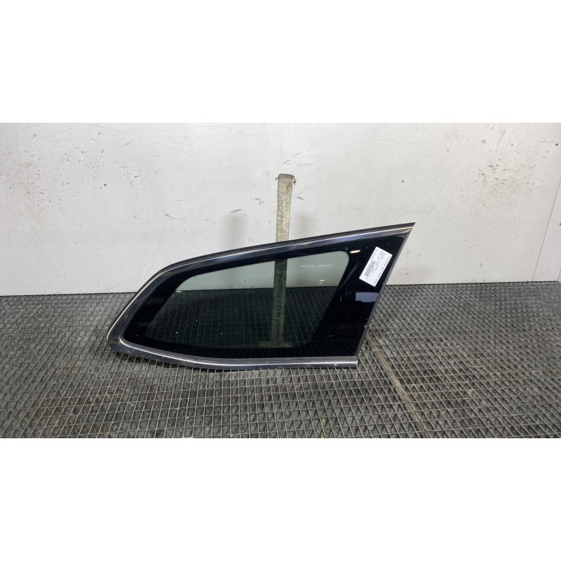 Custode arriere droit PEUGEOT 308 2 SW Photo n°1