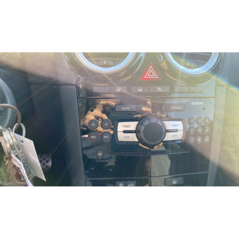 Aile avant droit OPEL CORSA D Photo n°9