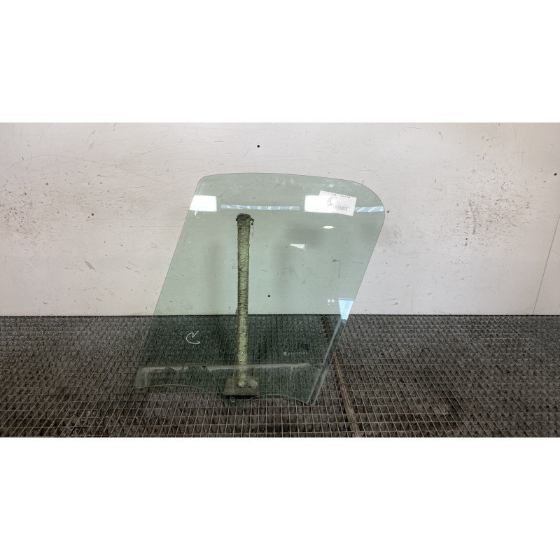 Vitre avant gauche RENAULT TRAFIC 3 COURT Photo n°1
