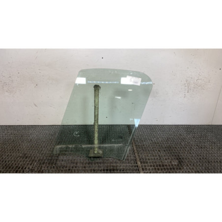 Vitre avant gauche RENAULT TRAFIC 3 COURT Photo n°1