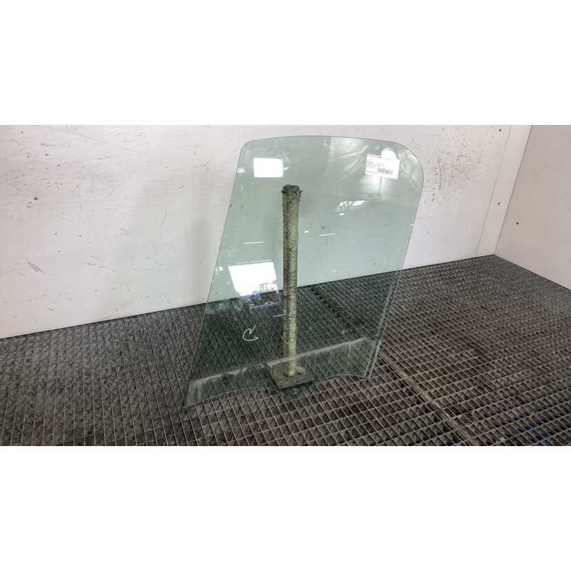 Vitre avant gauche RENAULT TRAFIC 3 COURT Photo n°4