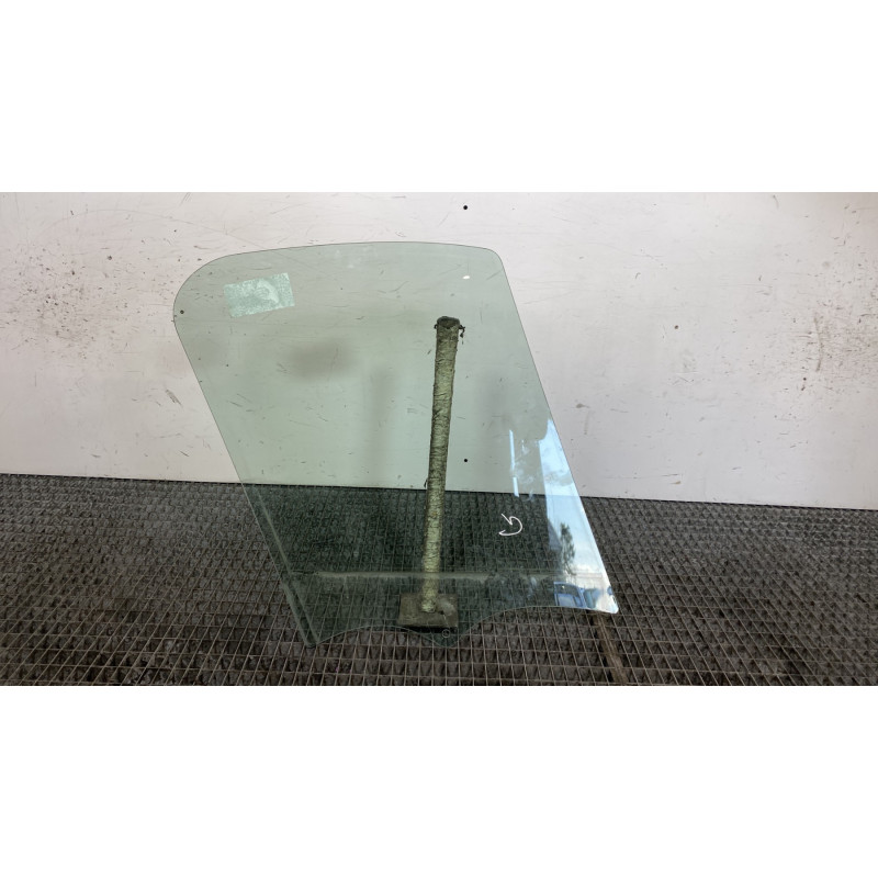 Vitre avant gauche RENAULT TRAFIC 3 COURT Photo n°6
