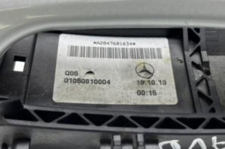 Poignee porte avant droit MERCEDES CLASSE CLA 117