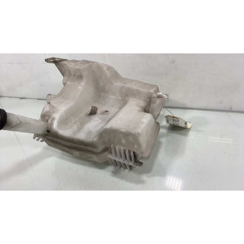 Vase de lave glace FORD FOCUS 3 Photo n°2