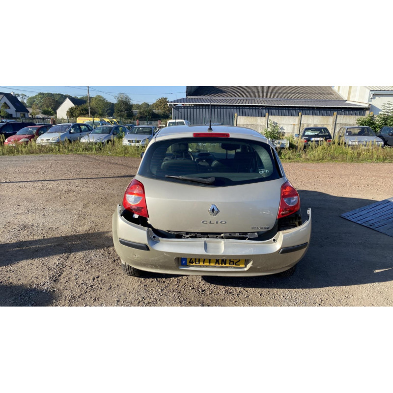 Fermeture de capot RENAULT CLIO 3 Photo n°8
