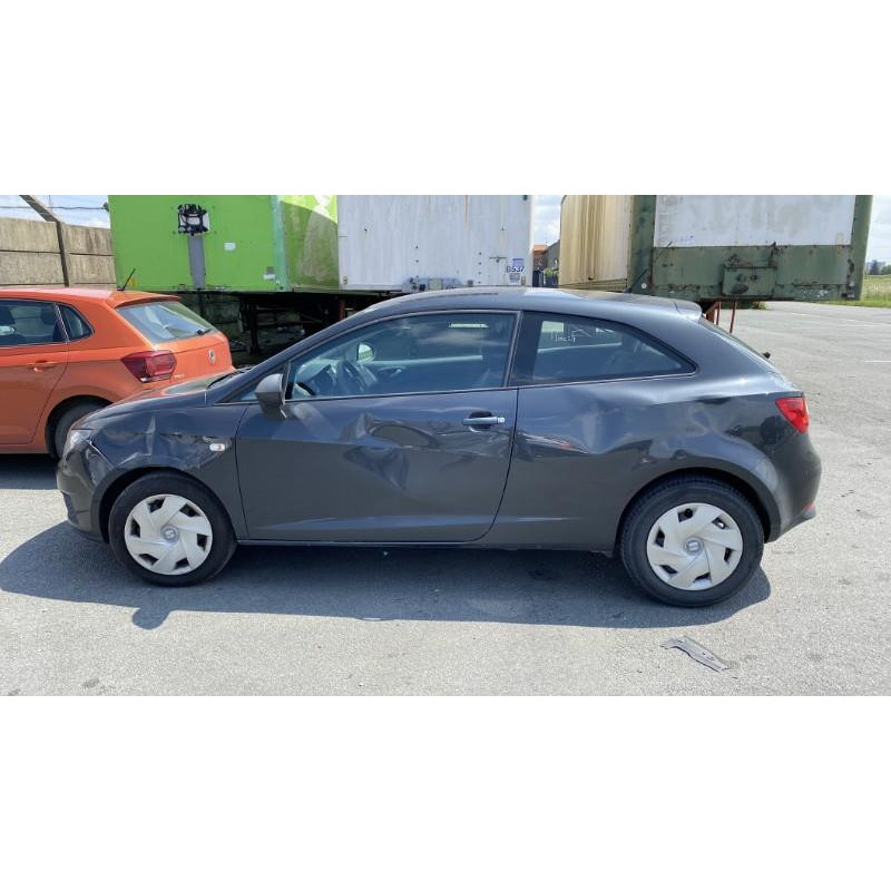 Vitre avant gauche SEAT IBIZA 4 Photo n°10