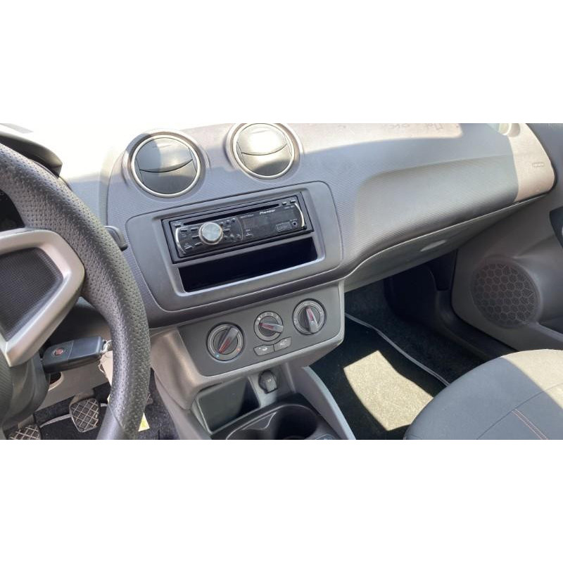 Vitre avant gauche SEAT IBIZA 4 Photo n°16