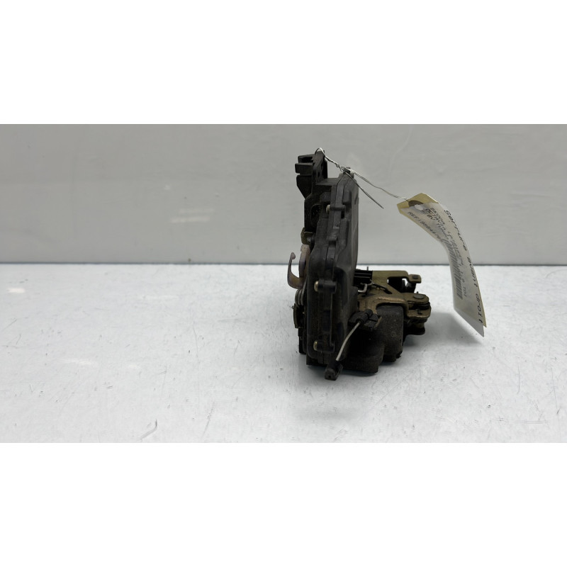 Serrure avant droit SKODA OCTAVIA 1 Photo n°4