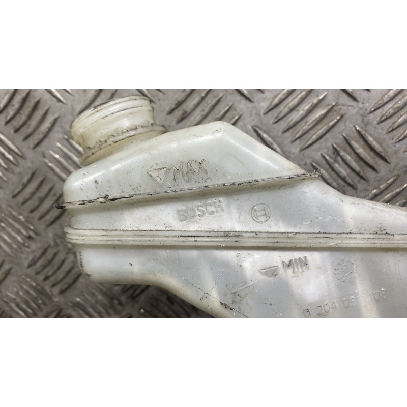 Maitre cylindre (freinage) PEUGEOT BIPPER Photo n°4