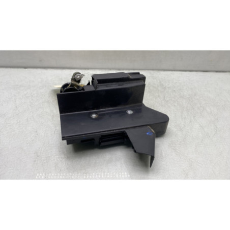 Serrure avant droit DACIA SANDERO 2