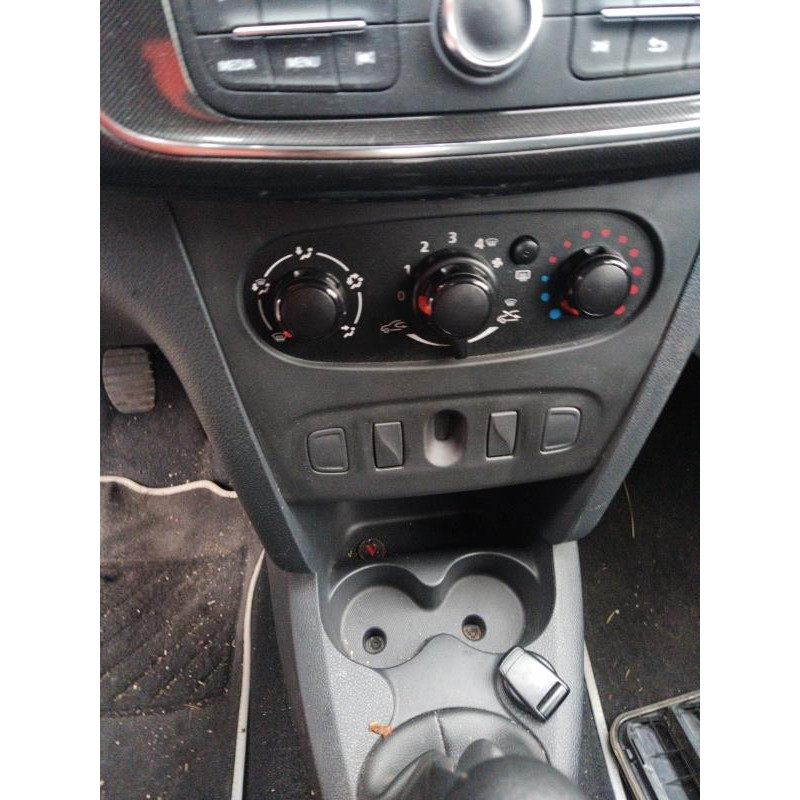 Verin de coffre DACIA SANDERO 2 Photo n°12