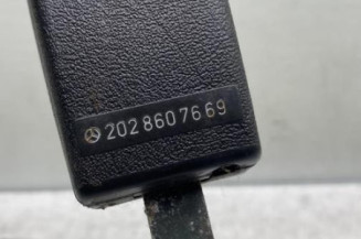 Attache ceinture avant droit MERCEDES CLASSE C 202