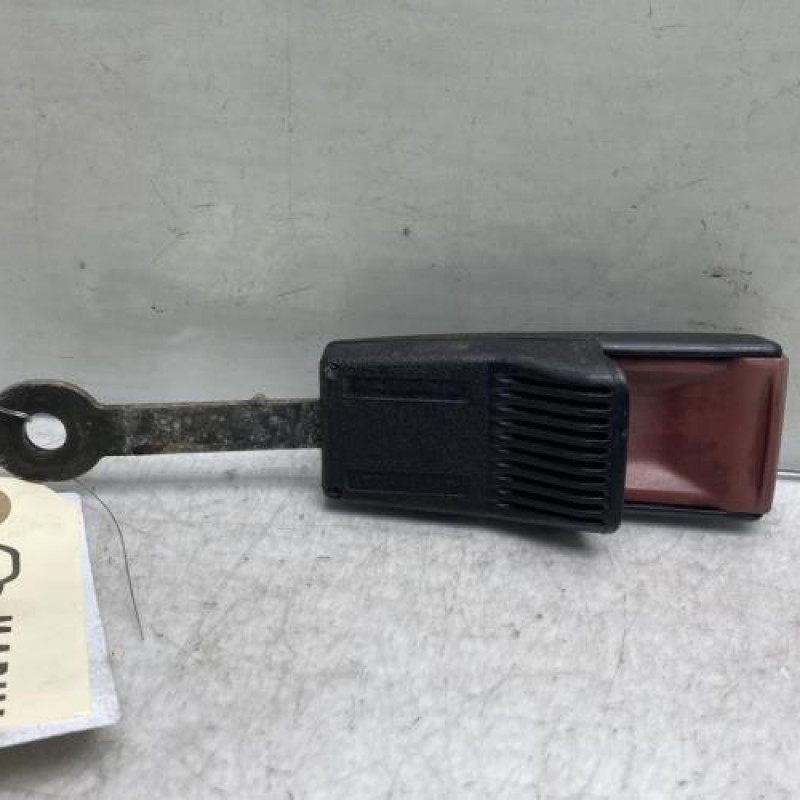 Attache ceinture avant droit MERCEDES CLASSE C 202 Photo n°3