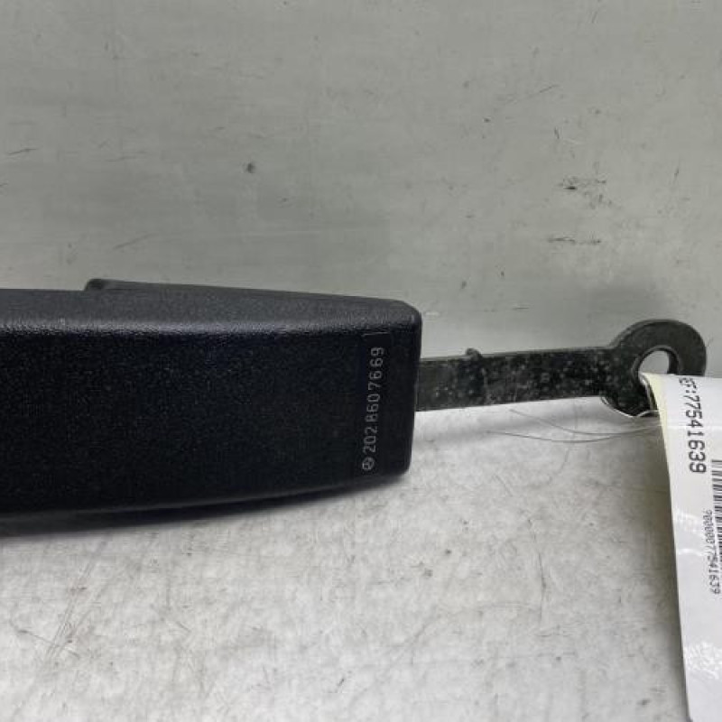 Attache ceinture avant gauche MERCEDES CLASSE C 202 Photo n°1