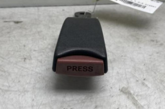 Attache ceinture avant gauche MERCEDES CLASSE C 202