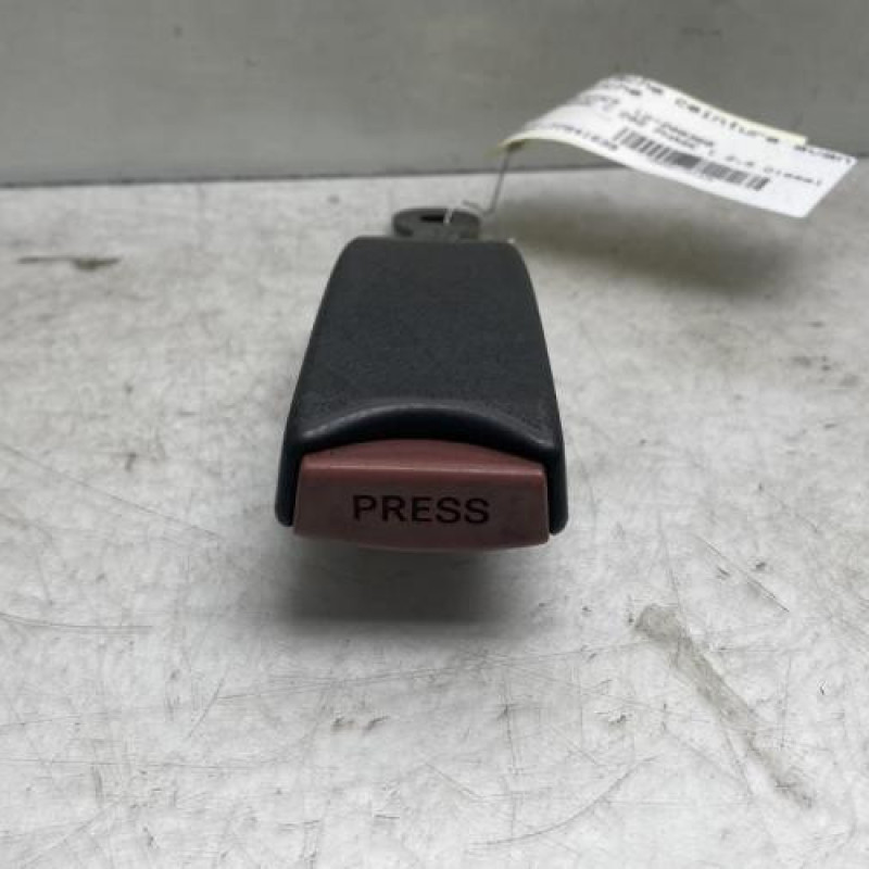 Attache ceinture avant gauche MERCEDES CLASSE C 202 Photo n°3