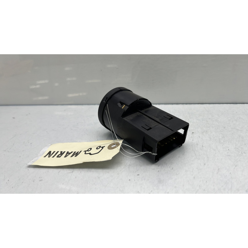 Commande de phare VOLKSWAGEN UP Photo n°4
