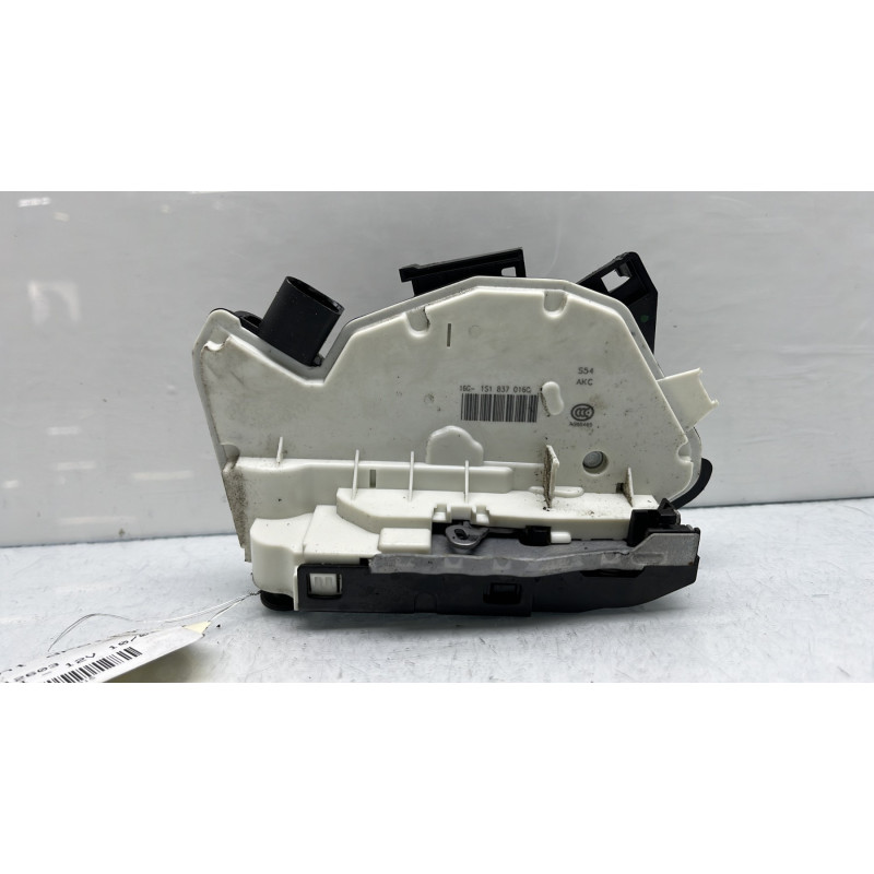Serrure avant droit VOLKSWAGEN UP Photo n°1