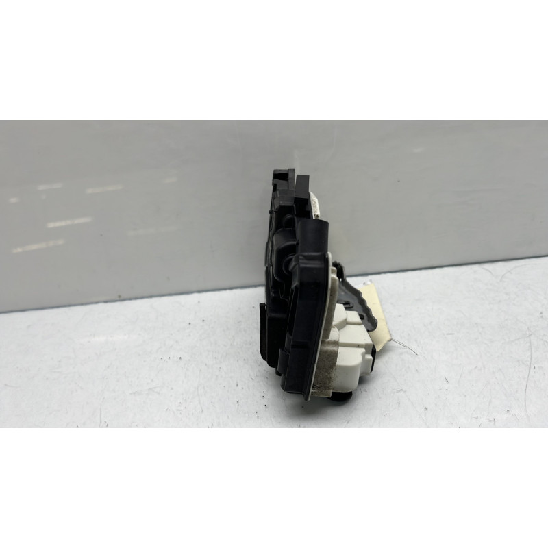 Serrure avant droit VOLKSWAGEN UP Photo n°4