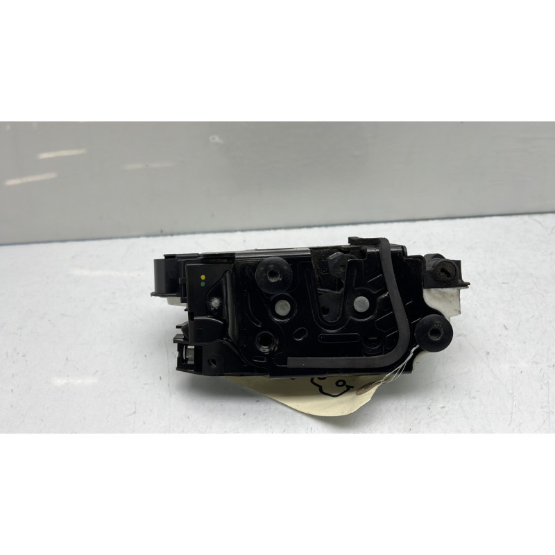 Serrure avant droit VOLKSWAGEN UP Photo n°6