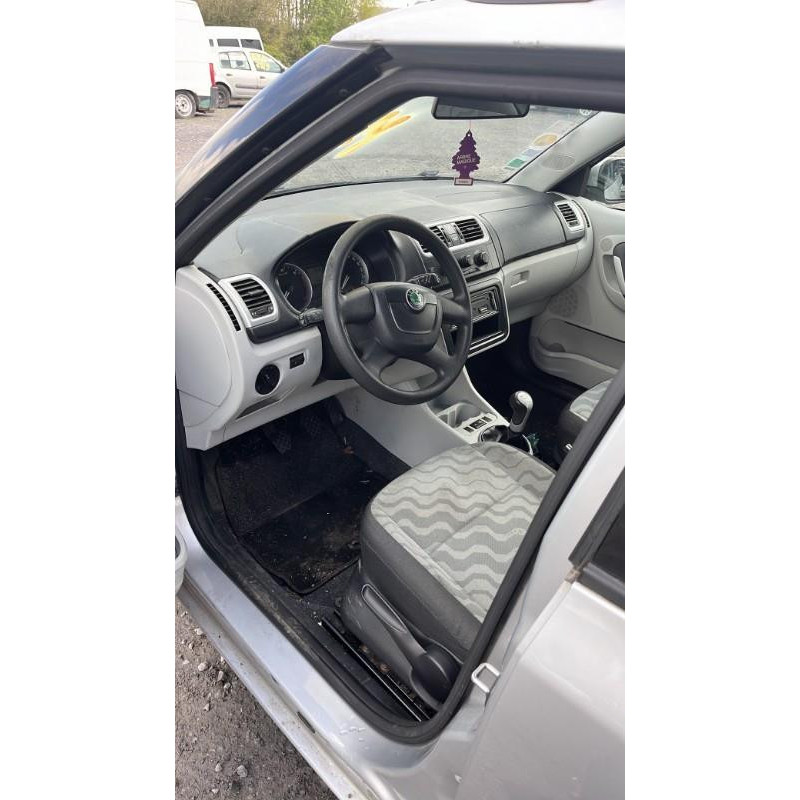 Leve vitre electrique avant droit SKODA FABIA 2 Photo n°11