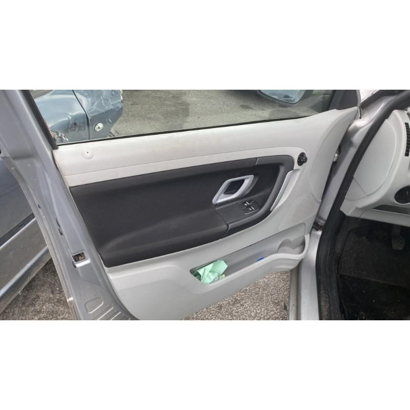 Leve vitre electrique avant droit SKODA FABIA 2 Photo n°17