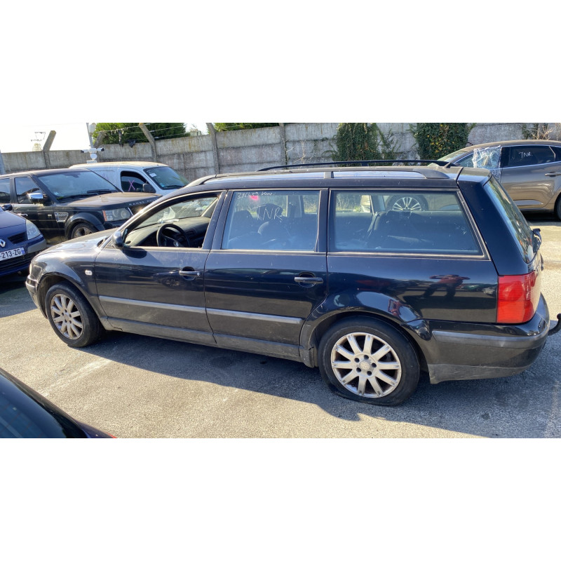 Feu arriere principal droit (feux) VOLKSWAGEN PASSAT 4 Photo n°9