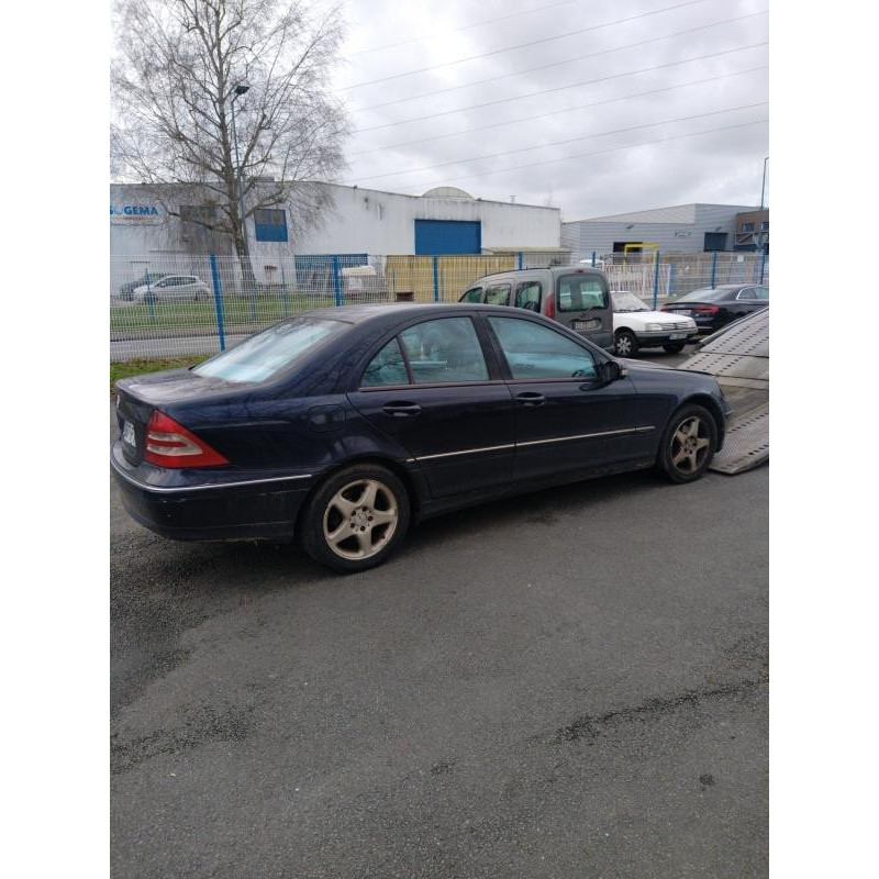 Feu arriere principal droit (feux) MERCEDES CLASSE C 203 Photo n°4