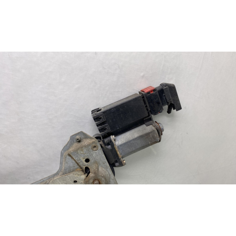 Leve vitre electrique avant droit PEUGEOT 406 Photo n°2