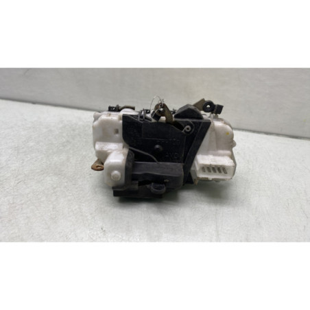 Serrure avant droit PEUGEOT 406