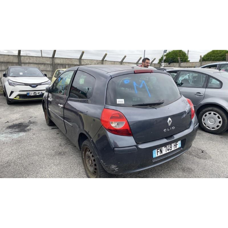 Boitier UCH RENAULT CLIO 3 Photo n°18