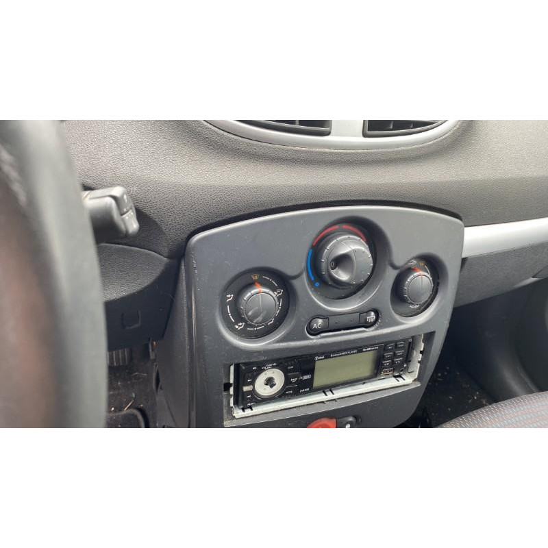 Boitier UCH RENAULT CLIO 3 Photo n°8