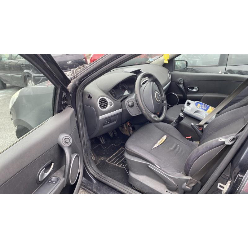 Boitier UCH RENAULT CLIO 3 Photo n°12